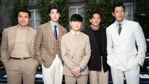 男裝周｜林俊傑Ralph Lauren秀場「站C位」　兩側190公分男神夾擊