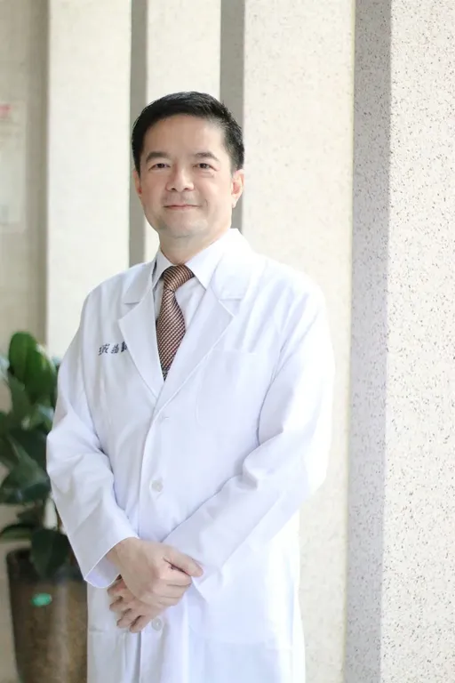 不敵癌症離世　婦產科名醫王威揚告別式將於8月6日舉行