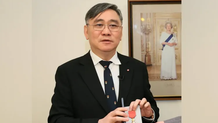 王文洋捲入包養認親風波，一審判他勝訴。取自英國在台辦事處臉書
