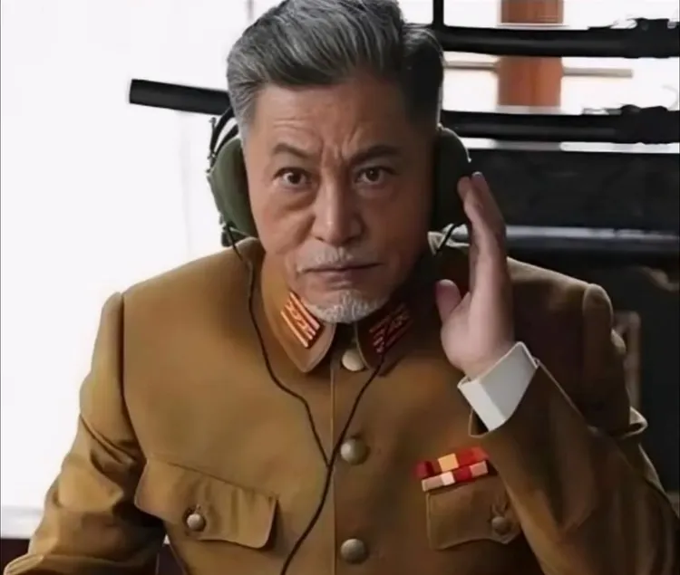 王侃因日語流利，時常扮演日本軍官。翻攝芝麻逗點微博
