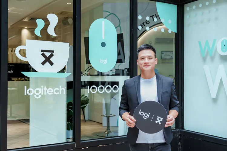 Logitech羅技大中華區通路策略總監兼香港台灣區總經理施前江分享，羅技以輕巧便攜、高效多工的行動辦公配備，回應現代工作者在咖啡廳、共享空間與移動途中快速開工、自由切換。業者提供