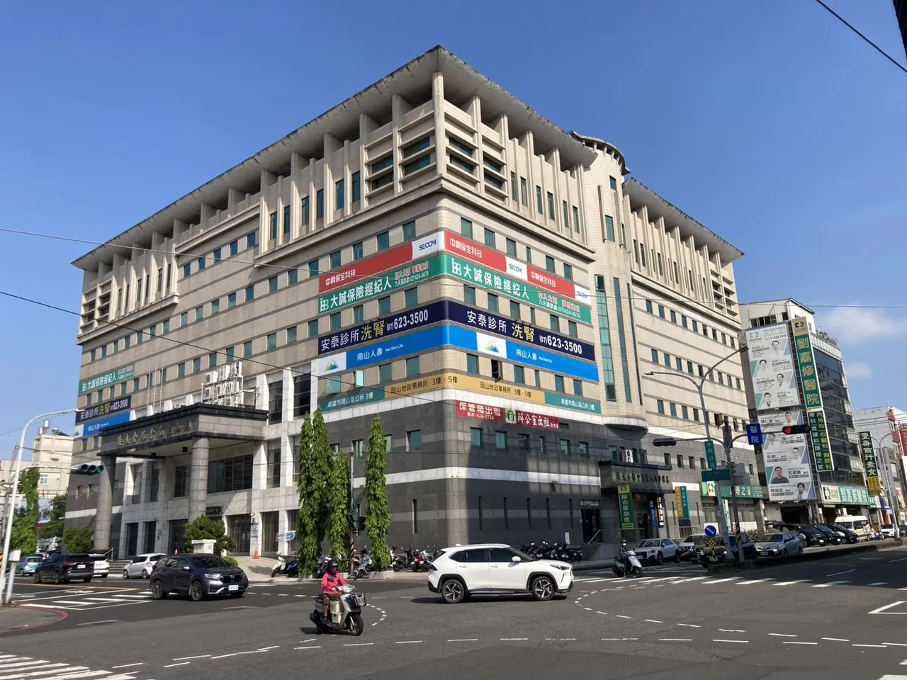 岡山新行政中心位於區段房市核心，區域房價屬4字頭行情。高市府提供