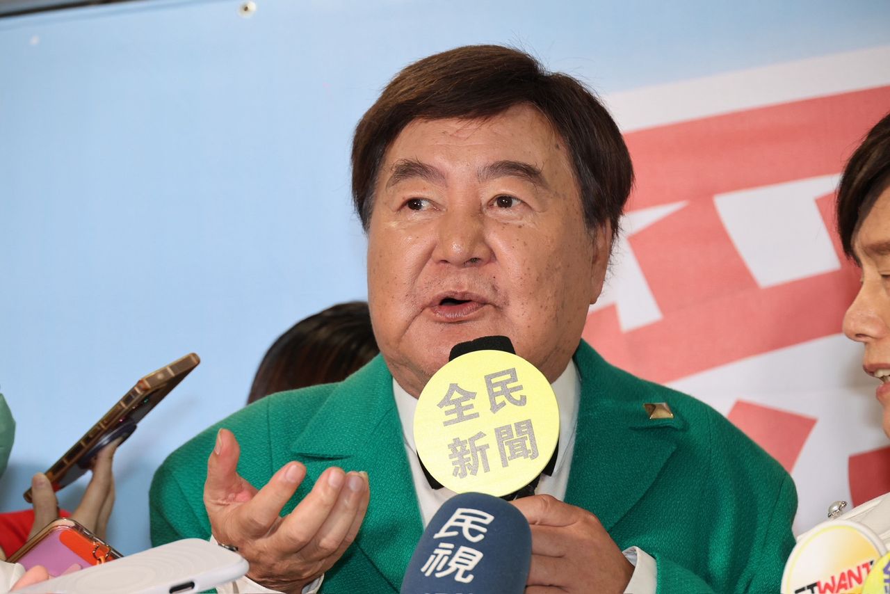 親舅舅方駿責備狄鶯太寵小孩「神經病!」 怒轟一家都怪咖