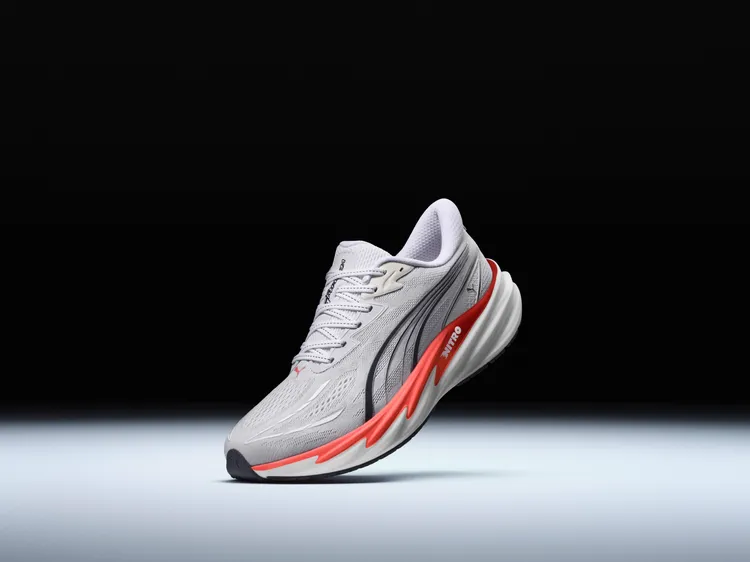 PUMA VELOCITY NITRO™ 5跑鞋，3680元。品牌提供