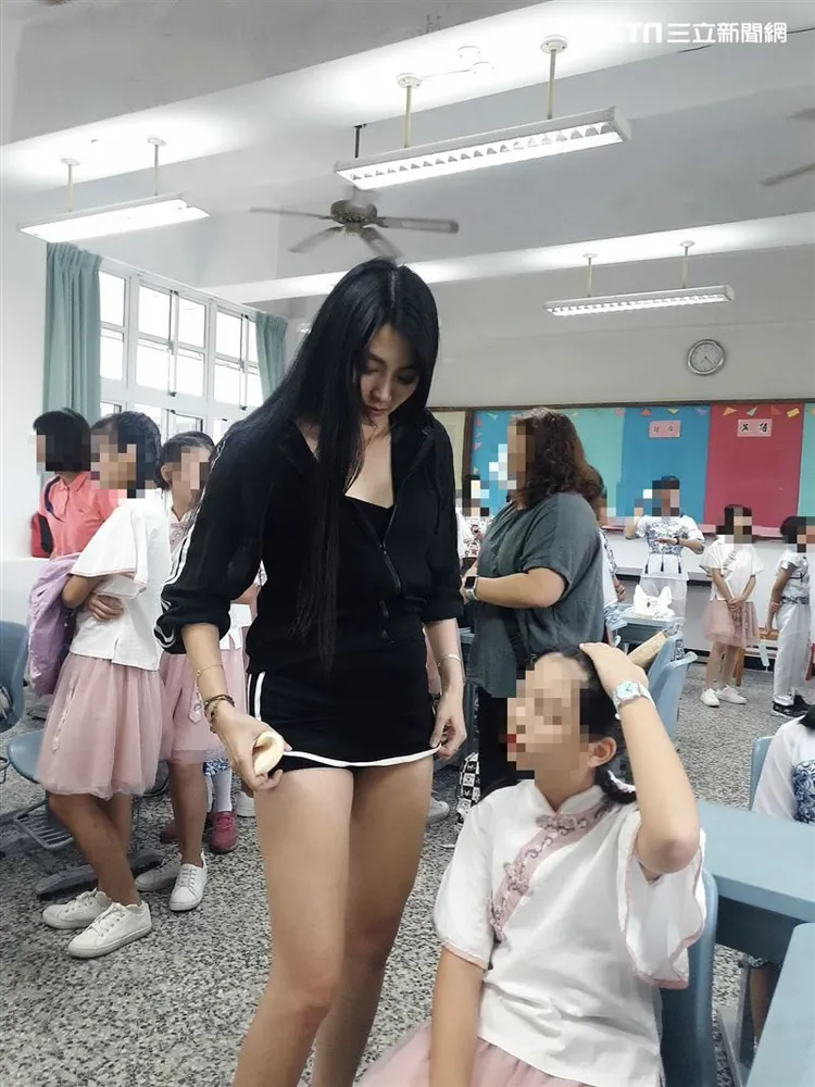 2020年溫靈筱幫女兒班上同學化妝，驚艷網友。溫靈筱提供