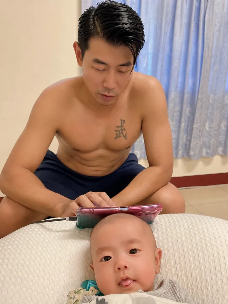溫靈筱老公與老5三女兒。溫靈筱提供