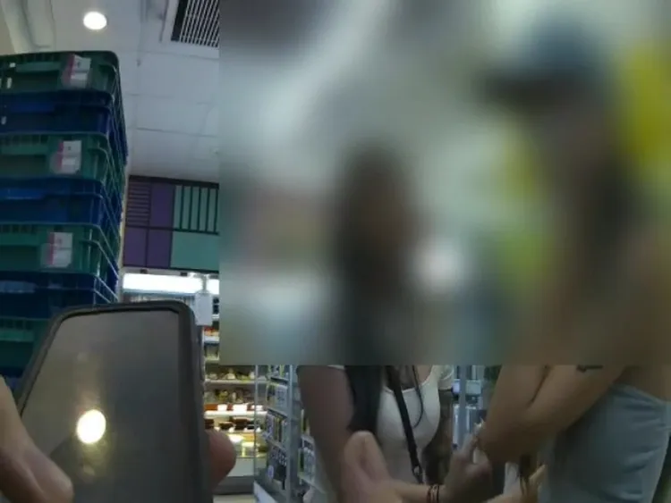 女子超商被酒客搭訕遭對方呼巴掌。翻攝畫面