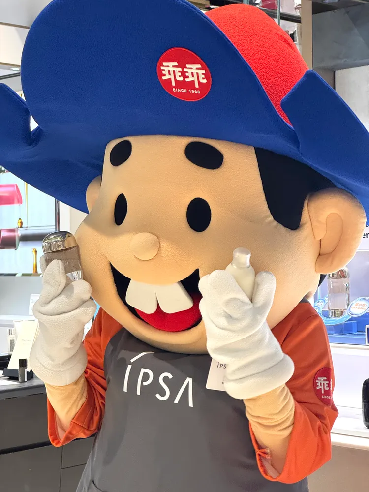 野生乖乖人偶今（7/4）下午16:00~18:00將現身信義區。張家玲攝