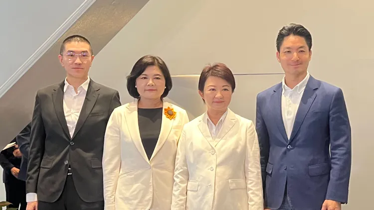 台中市長盧秀燕、台北市長蔣萬安、雲林縣長張麗善、基隆市長謝國樑，今針對致癌油事件召開閉門會議。鮮明攝