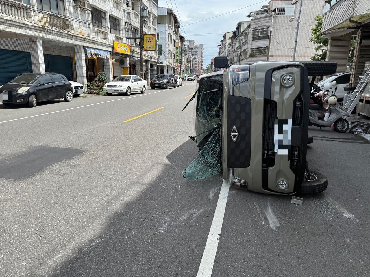 毒駕失控撞翻對向車輛!駕駛委靡不振 警方唾液快篩結果不得了