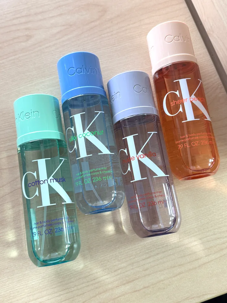 Calvin Klein CK身體髮香噴霧，各236ml／1350元。張家玲攝