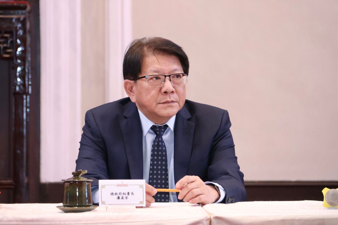 潘孟安打記者!前主播開轟:這就是民進黨面對致癌油態度