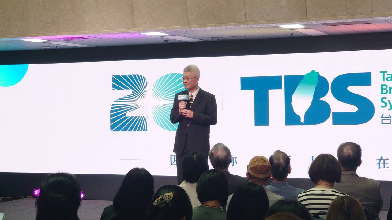任職公廣20年將退休!胡元輝談華視虧損風波:每年約2.5億、非3億