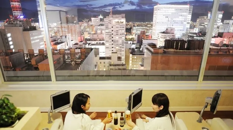 「札幌蒙特利埃德爾霍夫酒店」 14樓設有天然溫泉及三溫暖設施。業者提供