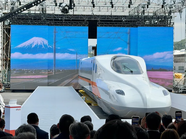 高鐵指出，N700ST首部列車於今日正式出廠後，將從笠戶港裝船啟運，預計於8月15日運抵高雄港。莊偉祺攝