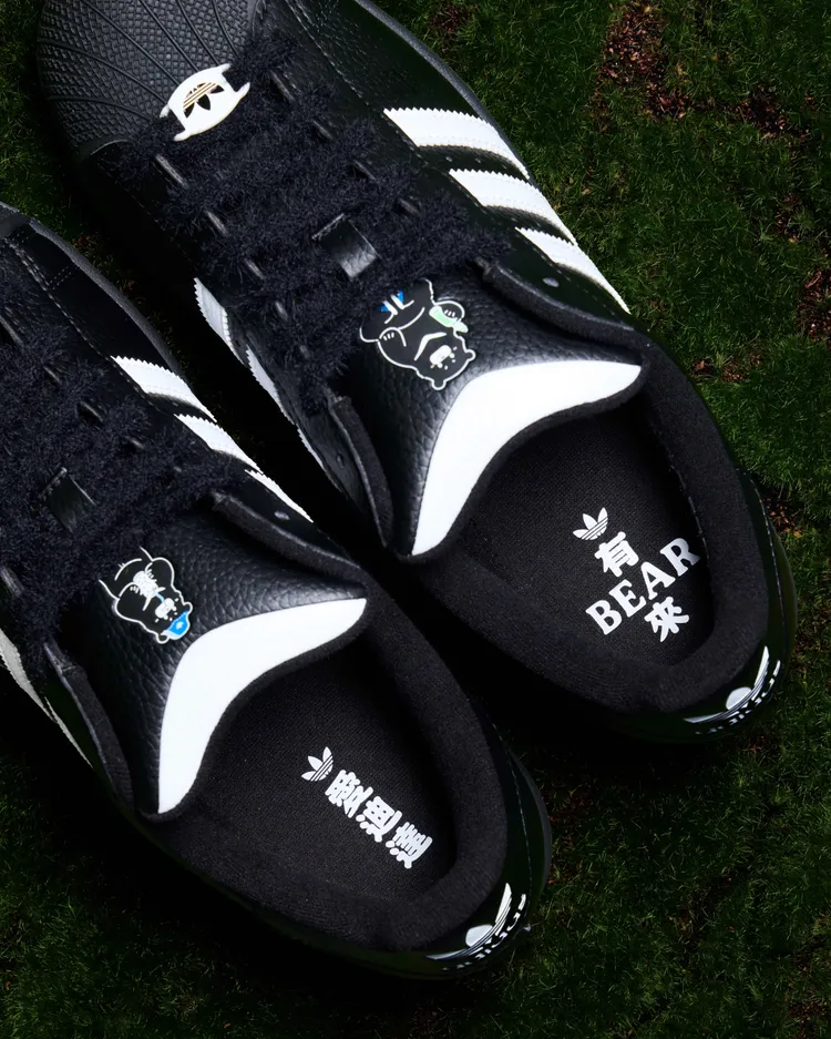 SUPERSTAR II鞋墊內隱藏「有BEAR來」的台式諧音幽默。品牌提供