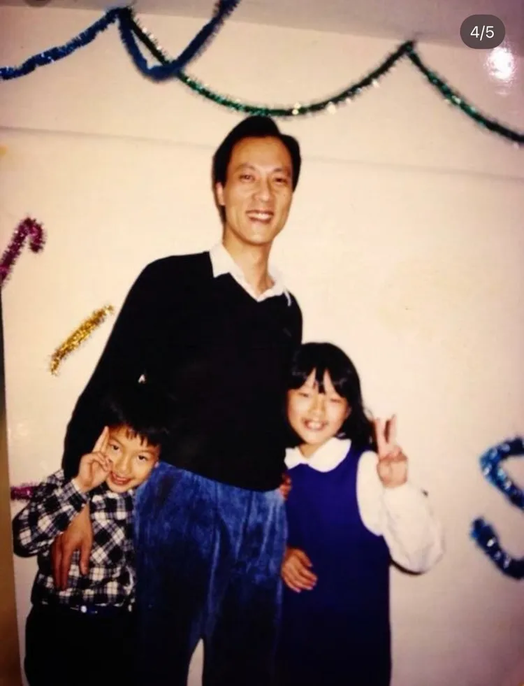 楊祐寧曬出兒時與爸爸、姐姐合照，思念亡父。翻攝自楊祐寧IG