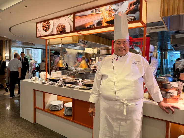 曼谷香格里拉大飯店的泰式餐廳主廚亞納提（Yanavit）來台客座。莊偉祺攝