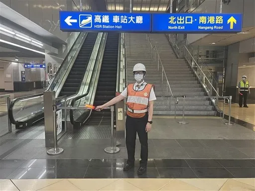 演習雙鐵措施快看！耽誤行程可退票　行動網路降速恐卡關