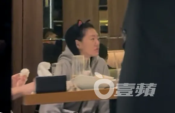 小S頭戴貓耳髮箍相當吸睛。特勤中心攝