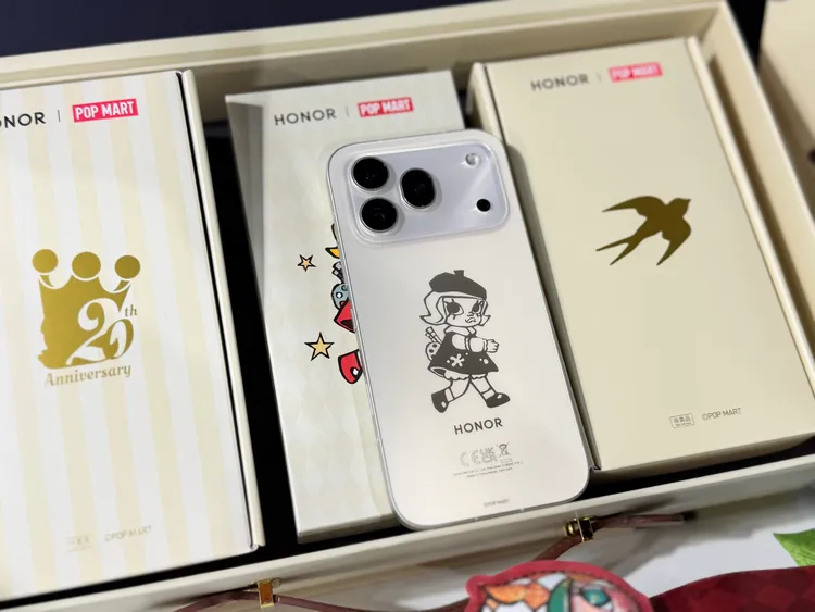 HONOR 600 Pro預告將推出泡泡瑪特特別合作款。趙筱文攝
