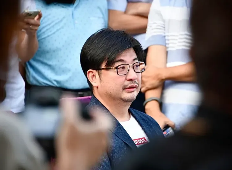 彰化縣議長謝典霖問學生「唸大學有用嗎？」引發網友熱議。翻攝謝典霖臉書