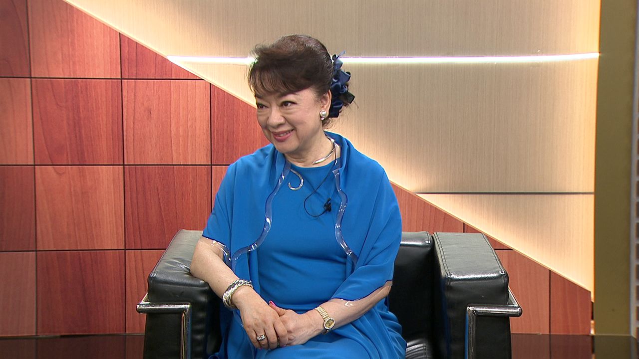 翁倩玉拒用替身 76歲打鬥戲親自上陣