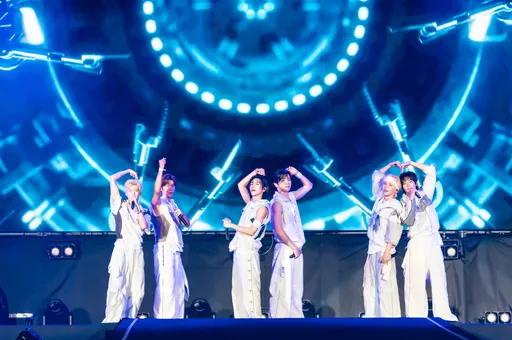 直擊｜鮮肉韓團「RIIZE」襲台被芒果圈粉　甜喊「有想我嗎」全場暴動