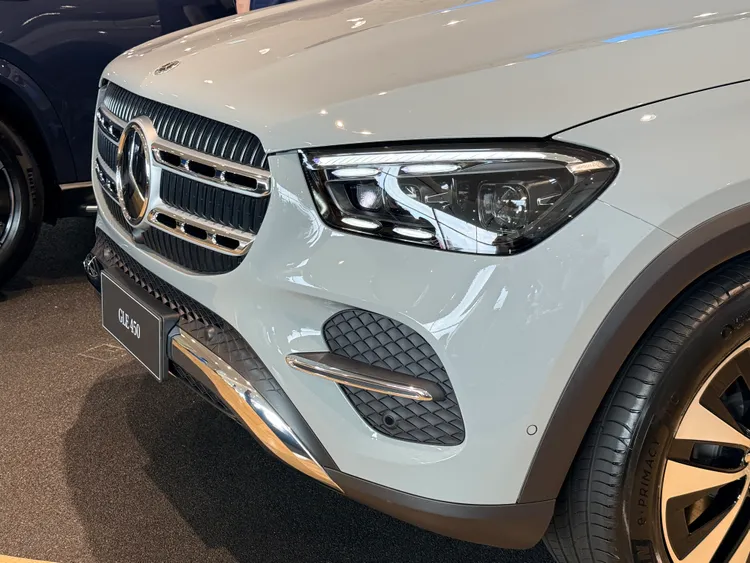 Mercedes-Benz GLE星耀版全車系標配「多光束智慧型 LED 頭燈」。林浩昇攝