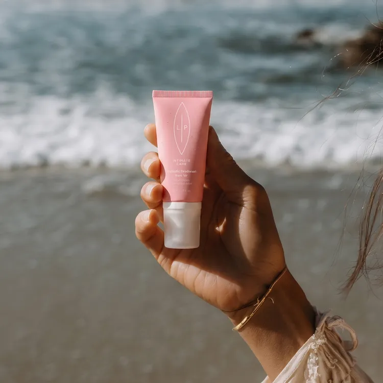 LIP Intimate Care益生元平衡私密噴霧Bare Air微風款，50ml／990元。品牌提供