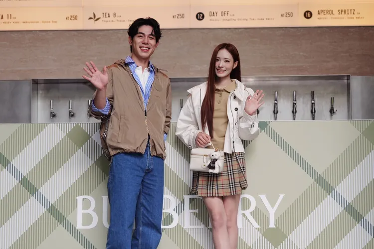 Lily（右）與詹懷雲今日出席BURBERRY活動。攝影中心攝