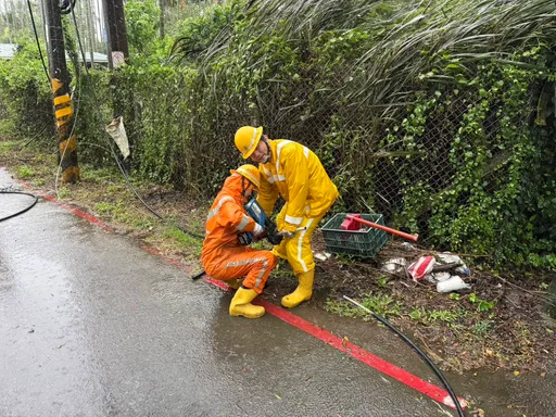 巴威颱風釀台中87件災情4傷　盧秀燕曝受傷原因籲「勿外出」