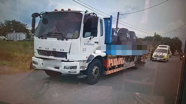 女騎士命大僅全身多處擦挫傷，送醫救治後並無生命危險。民眾提供