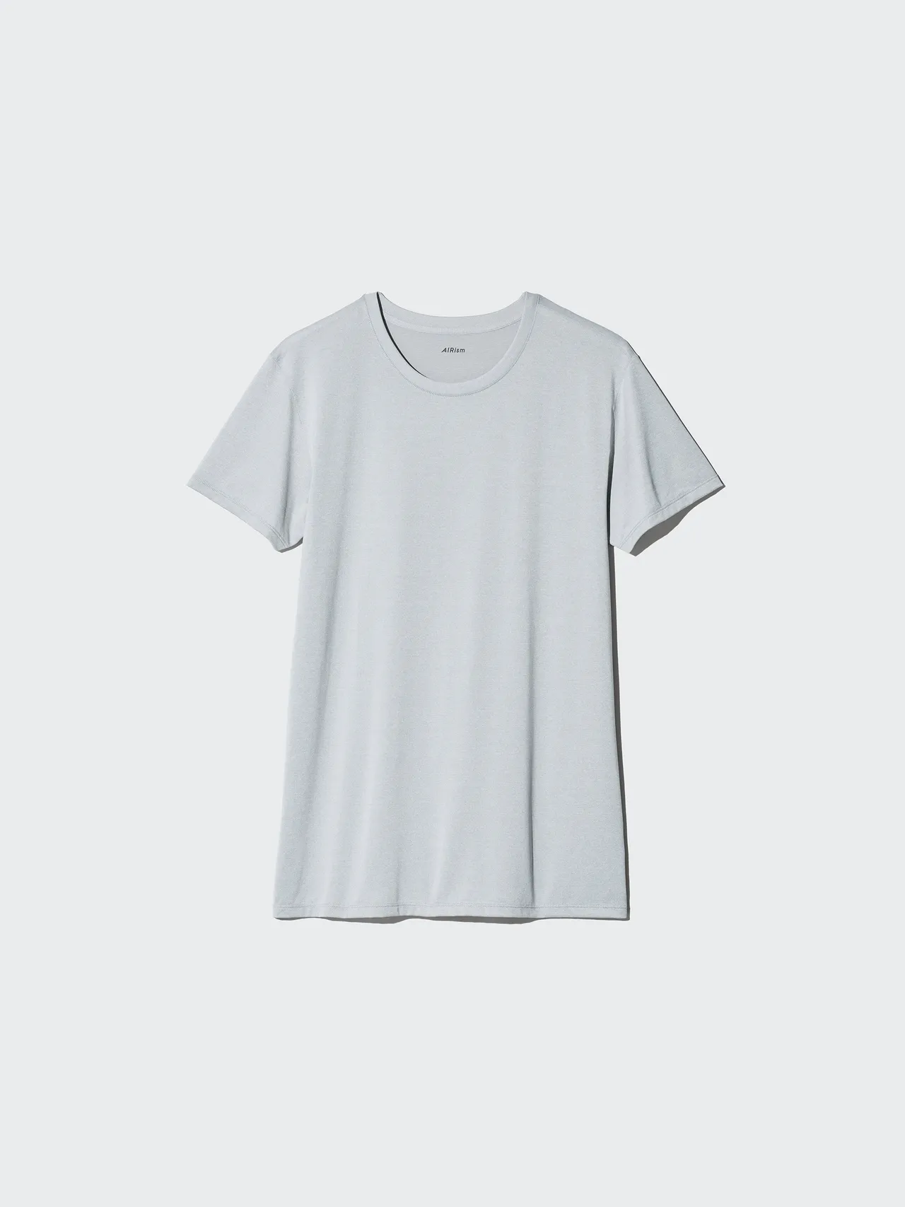 UNIQLO AIRism圓領T恤，390元。品牌提供