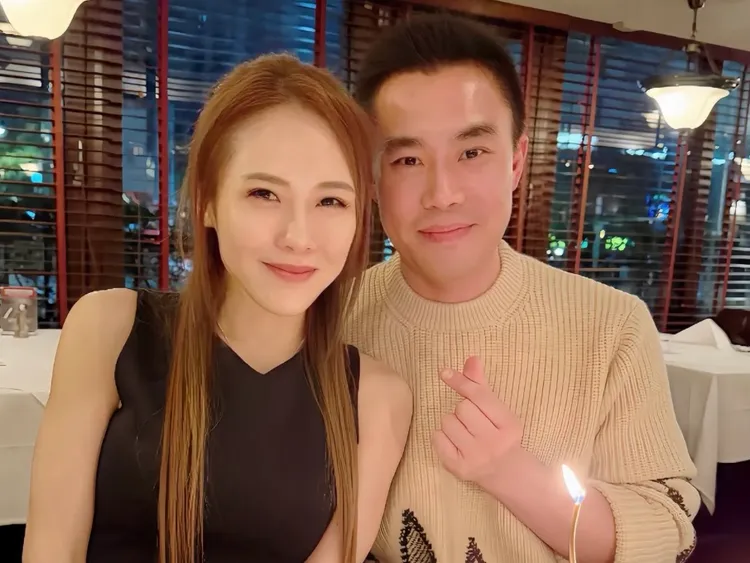 吳申梅（左）與香港帥尪Eric結婚至今，感情甜蜜如初戀。資料照片、喜上梅梢提供
