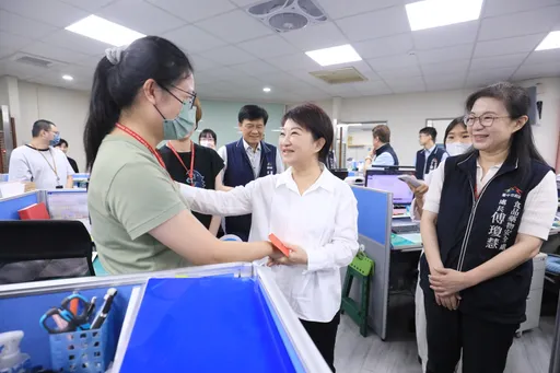 不甩中央上架中聯19批油品　盧秀燕：市府相關供膳系統仍禁用