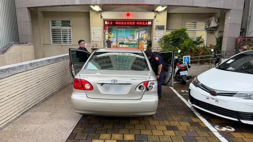 行車起糾紛！駕駛竟持球棒破壞對方車燈　警依恐嚇罪嫌送辦