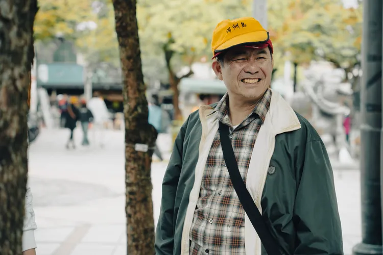 洪都拉斯飾演街友中的工頭阿宏。公視台語台提供
