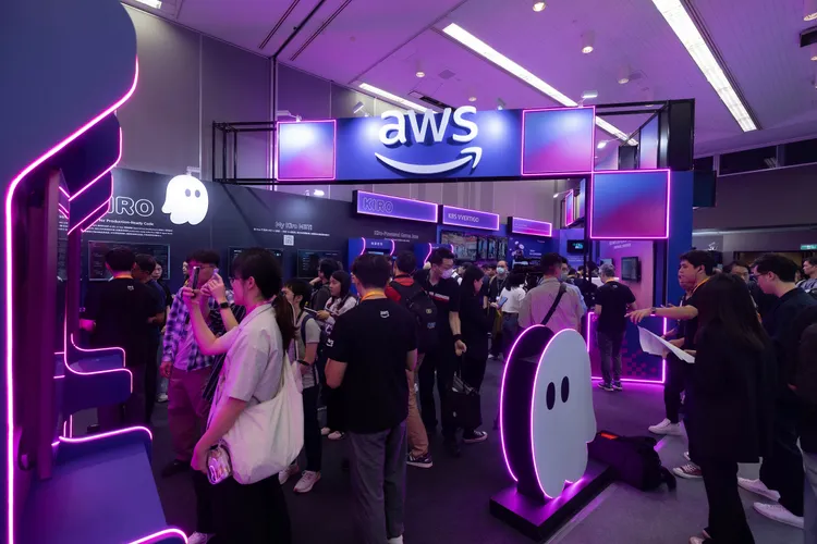 動展區讓與會者親自體驗AI Agent的實際應用。AWS提供
