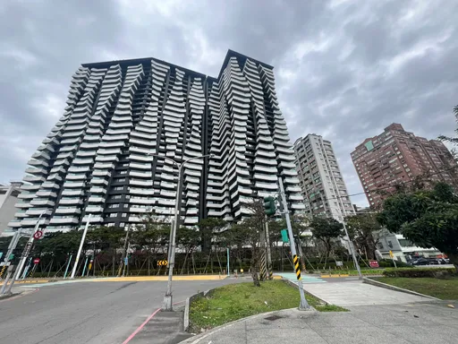 上半年房市買氣低迷　公寓房價下修多大樓保值抗跌性較強