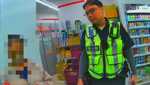 婦人遭網戀詐騙！機警店員QR Code報案　東港警即時攔阻