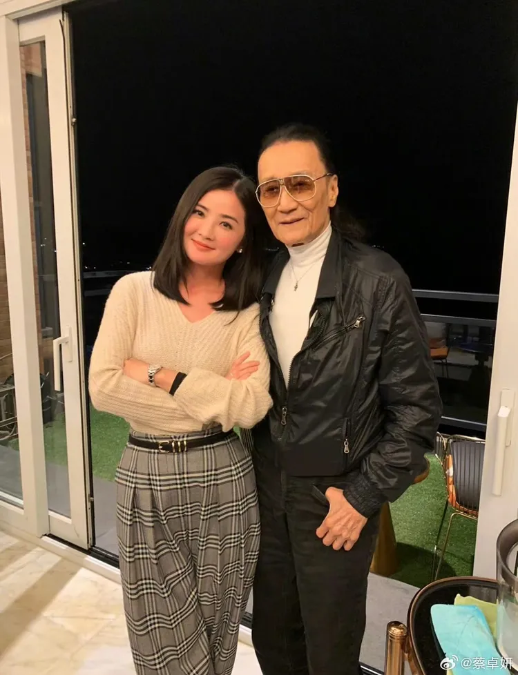 阿Sa曾多次公開表示十分敬愛謝賢。摘自微博