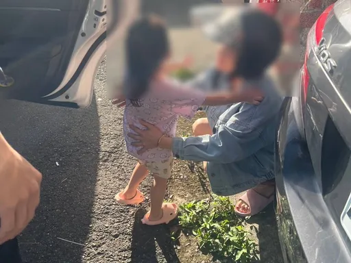 3歲女童外出尋找外婆迷途　平鎮警協助平安返家