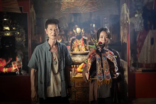 《粽邪4》揭邪靈「坤蒂拉娜」傳說　宗教顧問當眾「砍背割舌」震撼全場