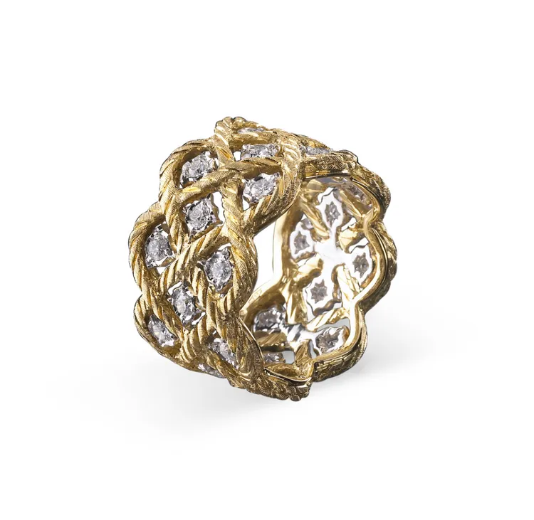 Buccellati Étoilée系列黃金白金鑽石永恆戒指。品牌提供