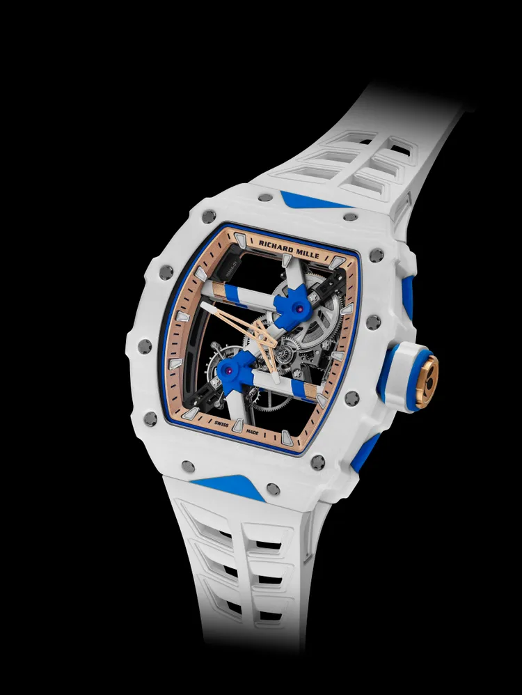 Richard Mille RM 64-01Colnago陀飛輪腕錶，43.21 * 49.94mm，白色Quartz TPT®石英纖維與天藍色Quartz TPT®石英纖維材質錶殼（融入5N紅金設計），五級鈦合金幾何鏤空錶盤，RM64-01手動上鍊陀飛輪機芯，動力儲存65小時，限量50只。品牌提供
