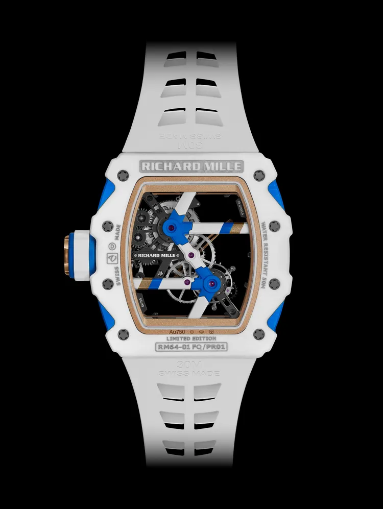 Richard Mille RM 64-01Colnago陀飛輪腕錶，43.21 * 49.94mm，白色Quartz TPT®石英纖維與天藍色Quartz TPT®石英纖維材質錶殼（融入5N紅金設計），五級鈦合金幾何鏤空錶盤，RM64-01手動上鍊陀飛輪機芯，動力儲存65小時，限量50只。品牌提供
