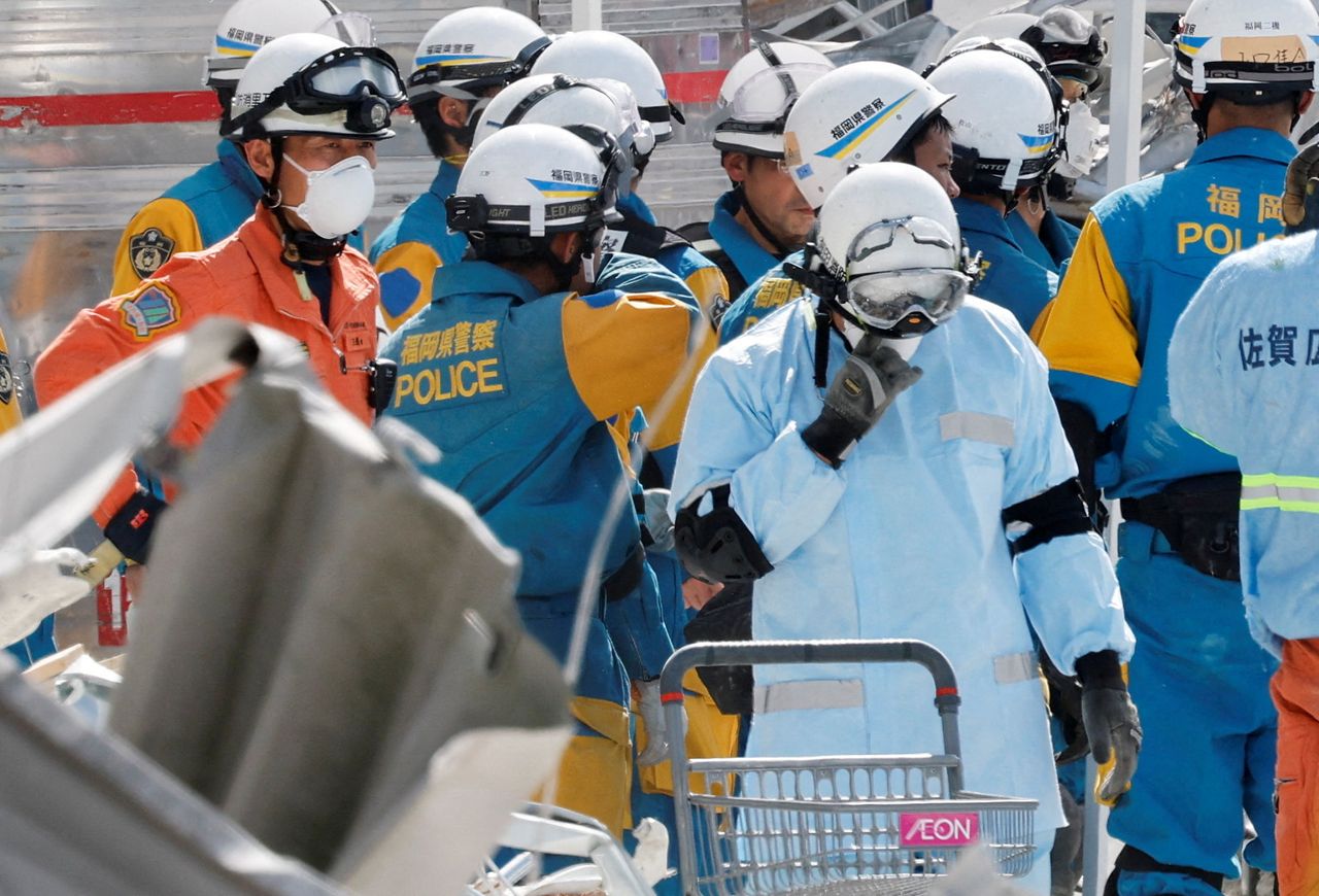 熊本強震死亡增至34人 日本製紙8死、永旺商場7死