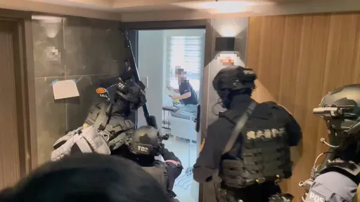 詐團高雄楠梓設機房　跨國專找旅日中國僑民下手　警上門攻堅逮4人全押了