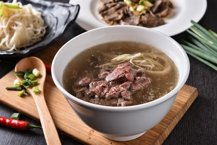 「咩灣裡羊肉店」餐點。米其林提供